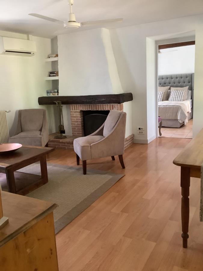 The Courtyard Villa Castres  Exterior photo